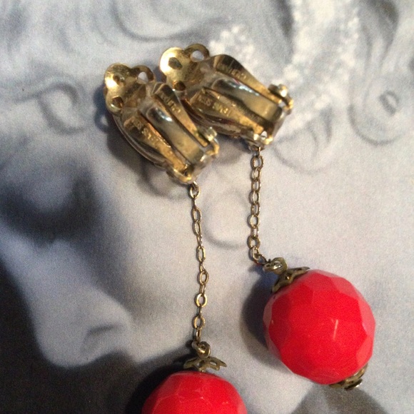 SOLD VTG Lewis Segal  Red Dangle Clip Earrings - Picture 2 of 7